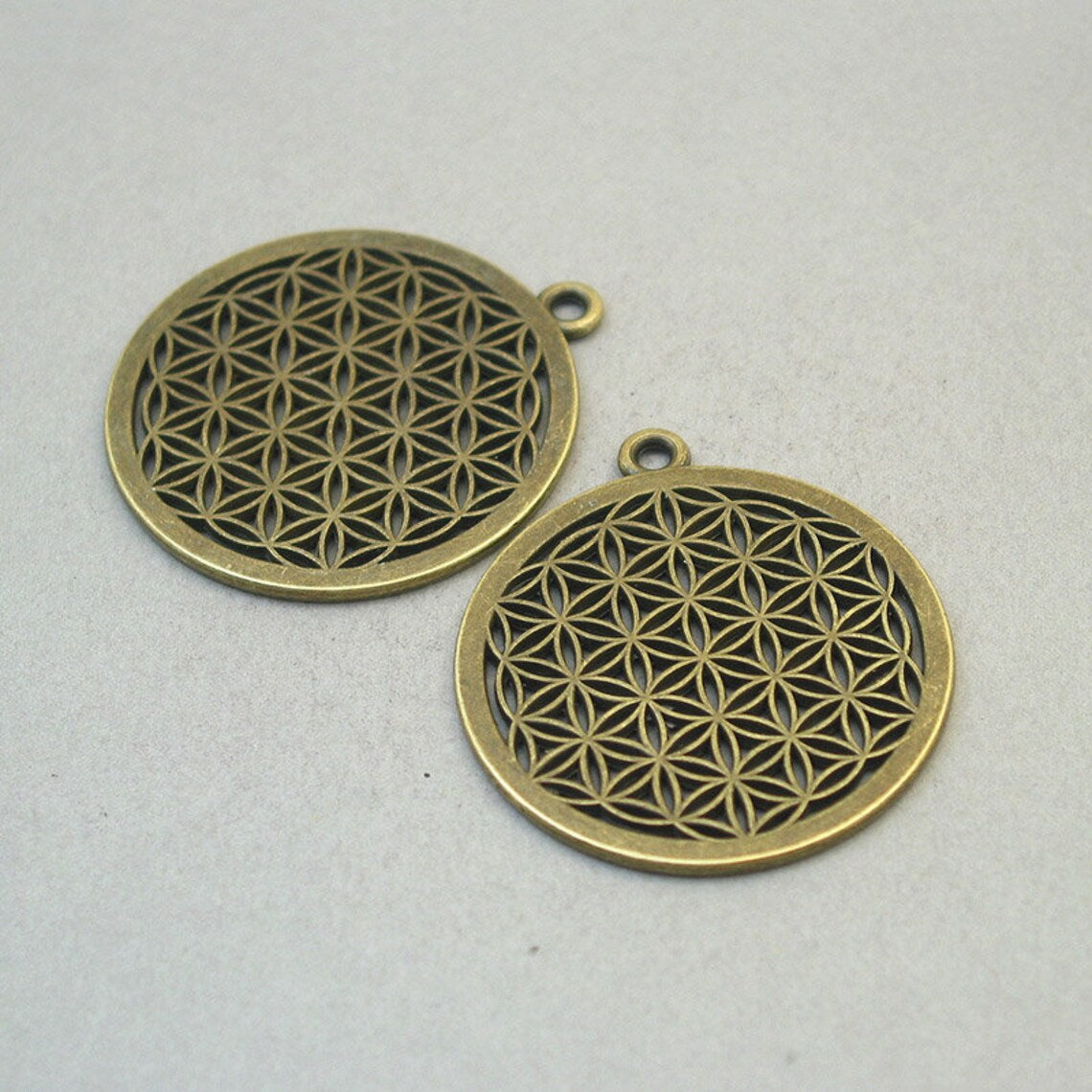 Flower of life charms, seed of life pendants. Two sided. Antique bronze 40X44mm CM1846B