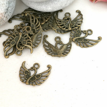 Swan charms, bird pendants. One sided. Antique bronze 14X18mm CM0040B