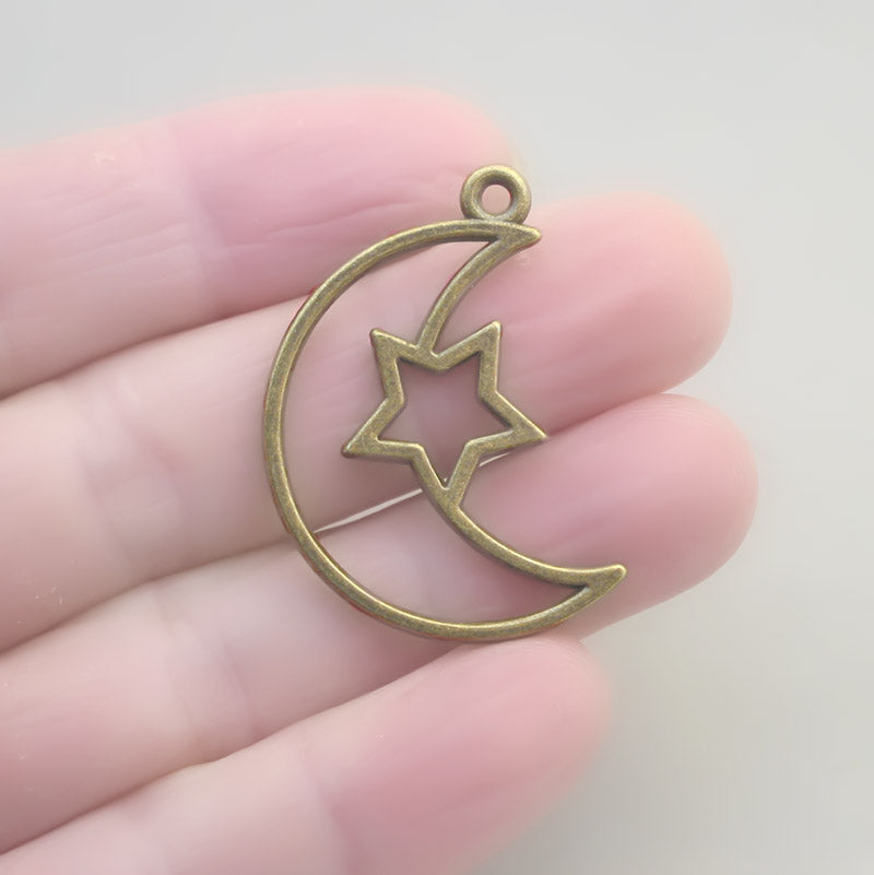 Moon star charms, crescent moon star pendants. Two sided. Antique bronze 25X37mm CM1722B