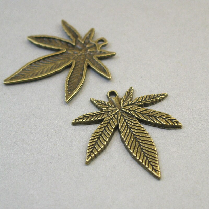 large marijuana charm antique bronze CM1643B