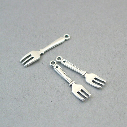 fork charm antique silver CM1709S