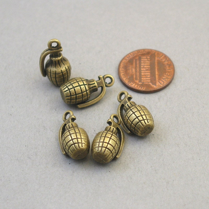 grenade 3D charm antique bronze CM1720B