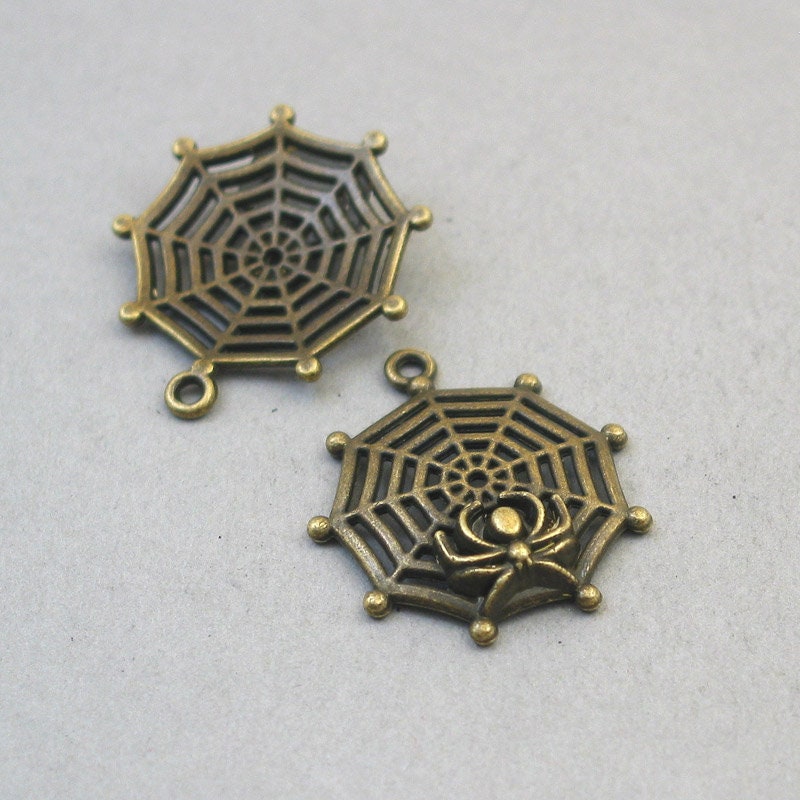 spider on a web charm antique bronze CM1724B