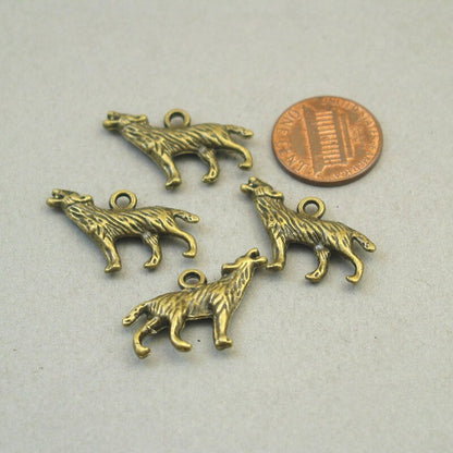 wolf charm antique bronze CM1675B