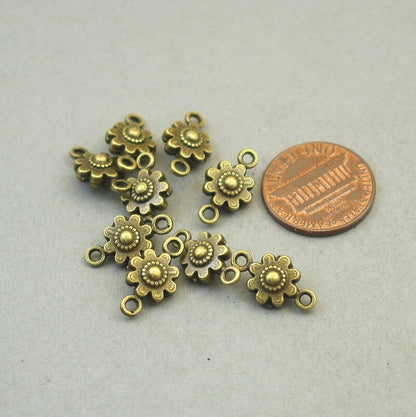 small flower charm connector antique bronze CM1714B