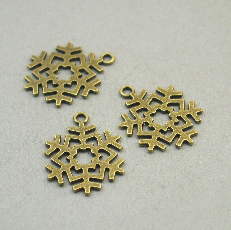 snowflake charm antique bronze CM1678B