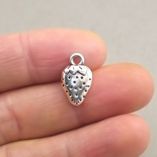 strawberry charm antique silver CM1741S