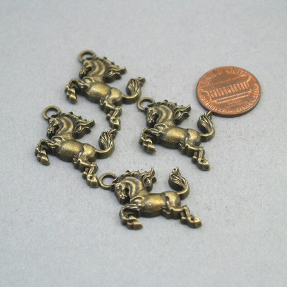 Horse charms, racing horse pendants. One sided. Antique bronze 25X25mm CM1479B