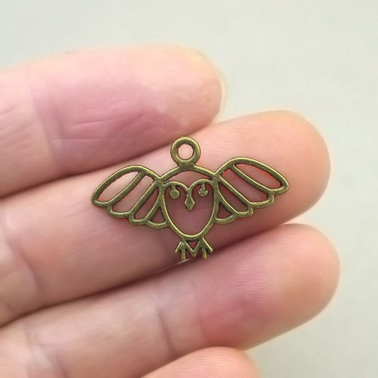 flying owl charm antique bronze CM1766B