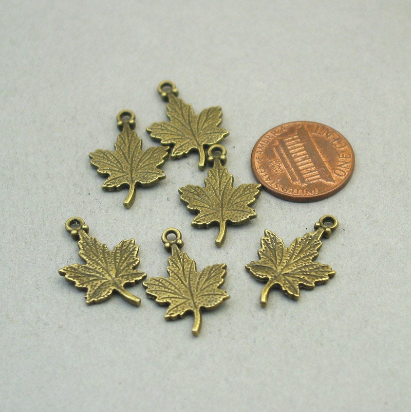 maple leaf charm antique bronze CM1767B