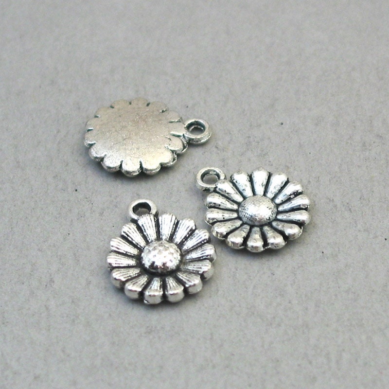 daisy flower charm antique silver CM1778S