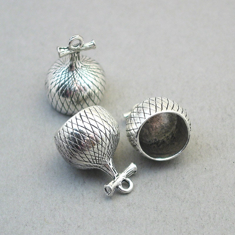 large acorn cap 3D charm antique silver CM1801S