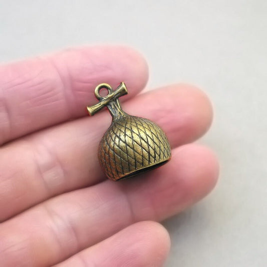 large acorn cap 3D charm antique bronze CM1801B