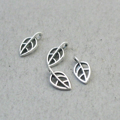 small leaf charm antique silver CM1777S