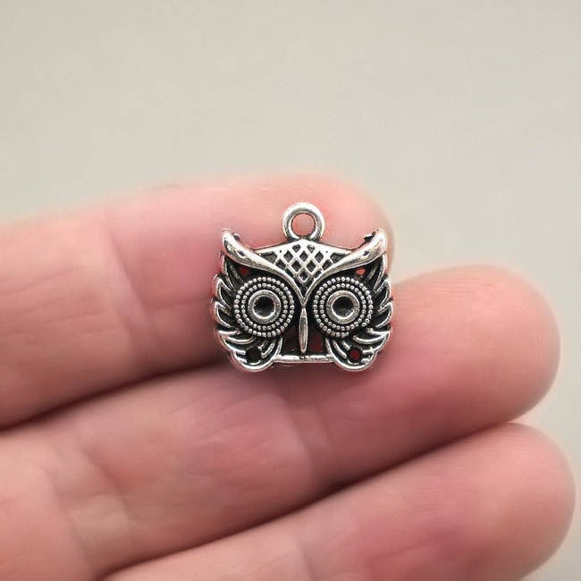 owl head charm antique silver CM1137S