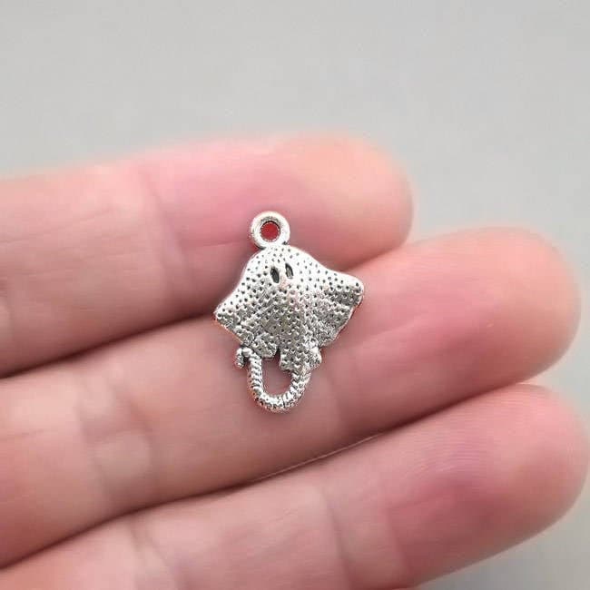 stingray charm antique silver CM1177S