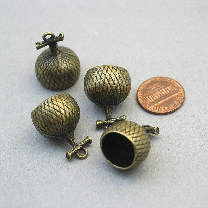 large acorn cap 3D charm antique bronze CM1801B