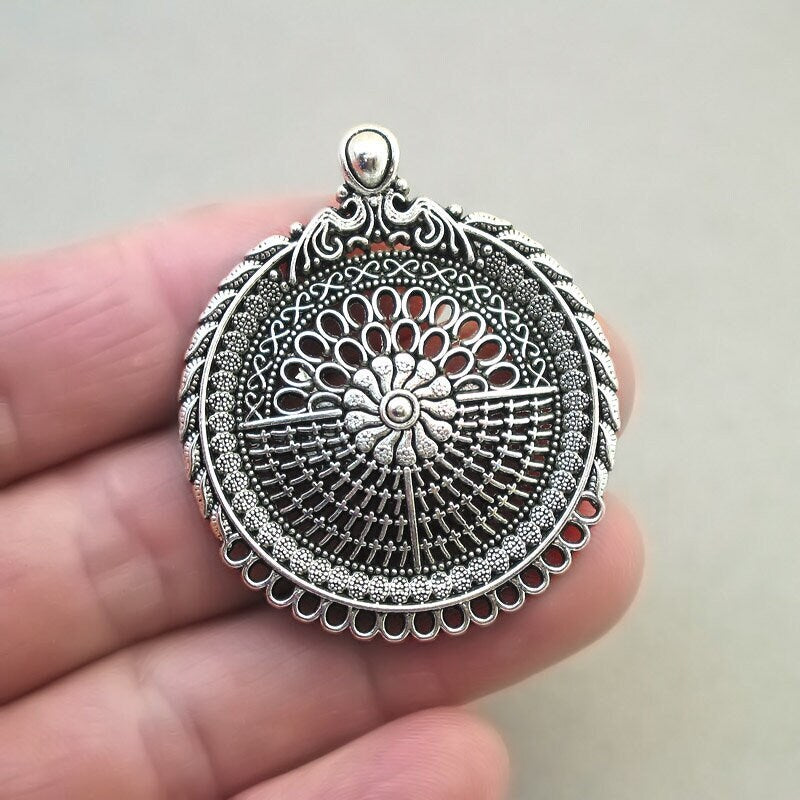 tribal flower disc Bohemian filigree disc charm antique silver CM1824S