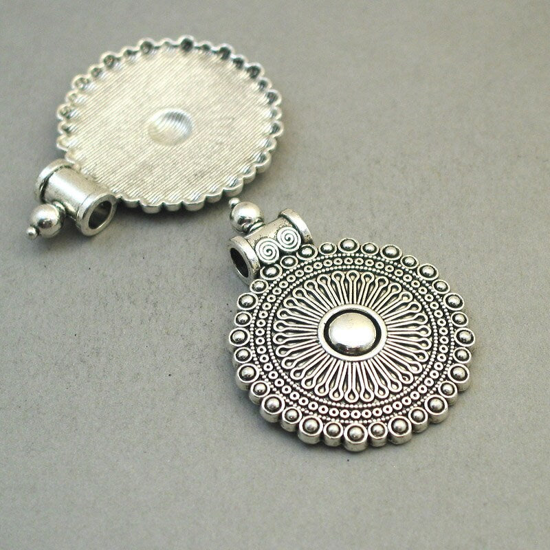 tribal flower disc Bohemian disc charm antique silver CM1826S