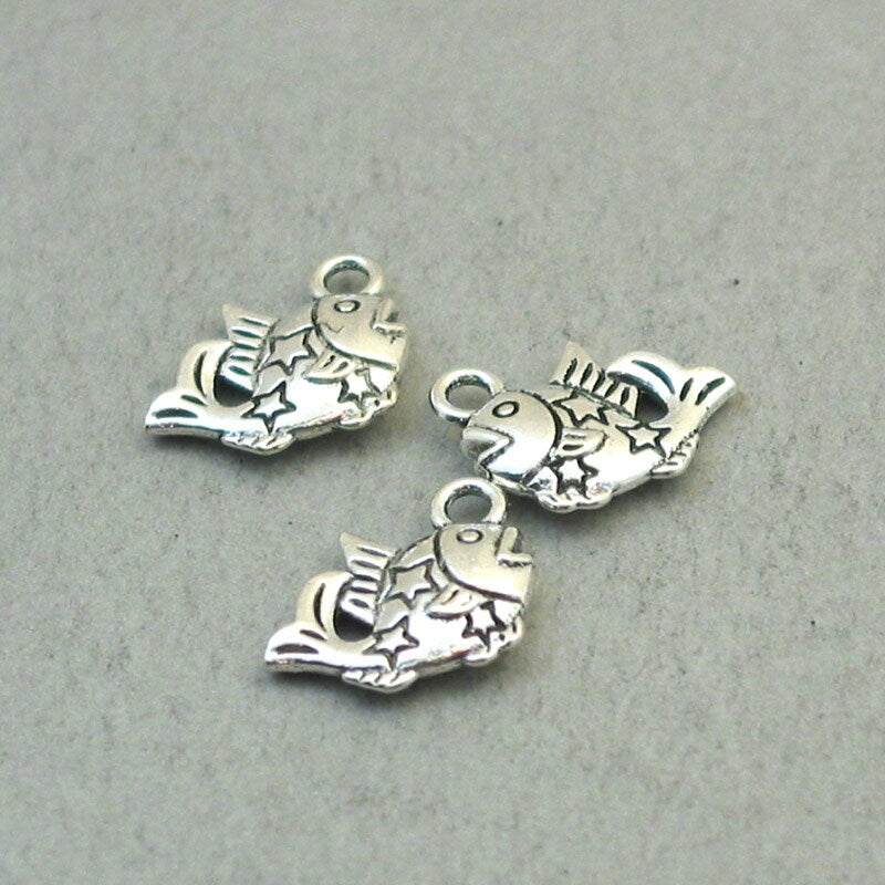 lucky fish charm antique silver CM1815S