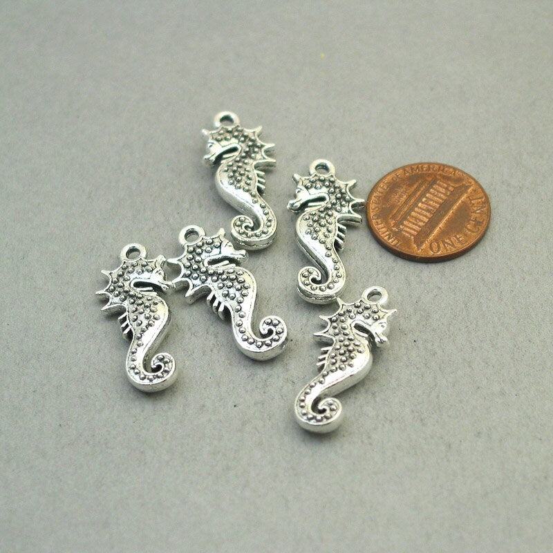 Seahorse charms, seahorse pendants. Two sided. Antique silver 12X28mm CM1855S