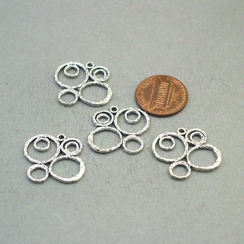 Abstract circle charm connectors, loops link pendants. Two sided. Antique silver 21X21mm CM1867S