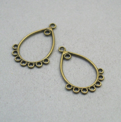 Drop charm connectors, drop earring link pendants. Two sided. Antique bronze 26X39mm CM1898B