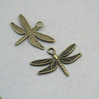 dragonfly charm antique bronze CM1649B